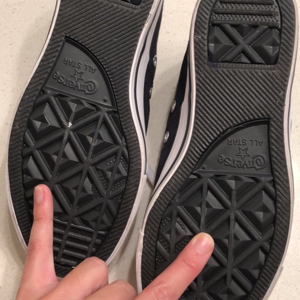 Converse - Picture 3 of 3